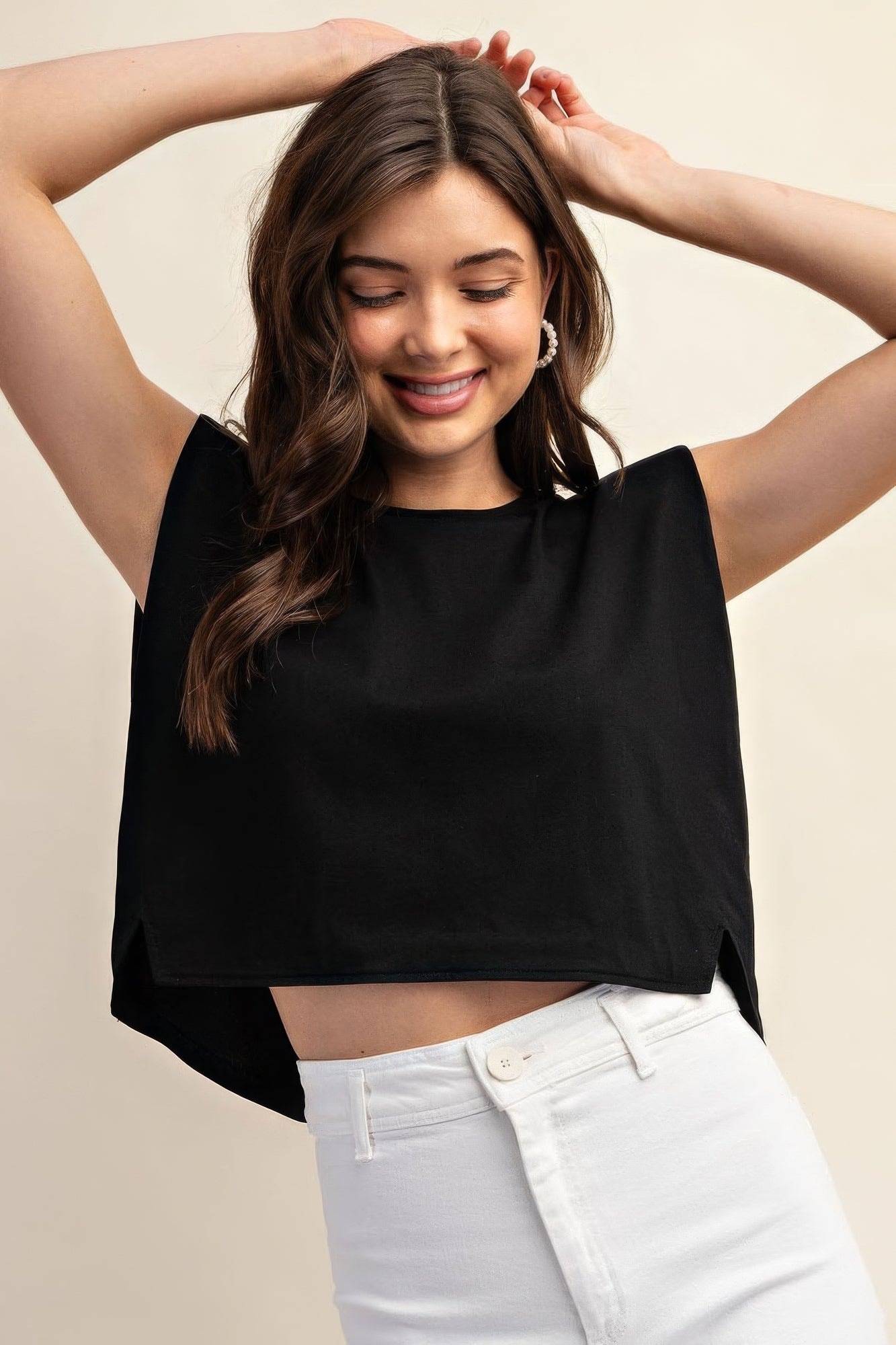 Sleeveless Crop Top With Shoulder Pads - That Janis Style