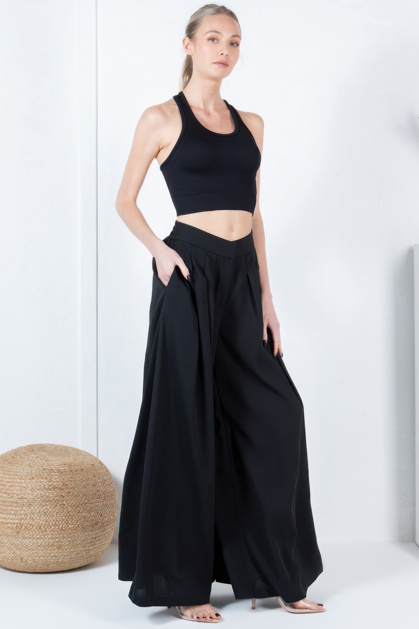Large Hem Wide Leg Pleated Solid Pants - That Janis Style