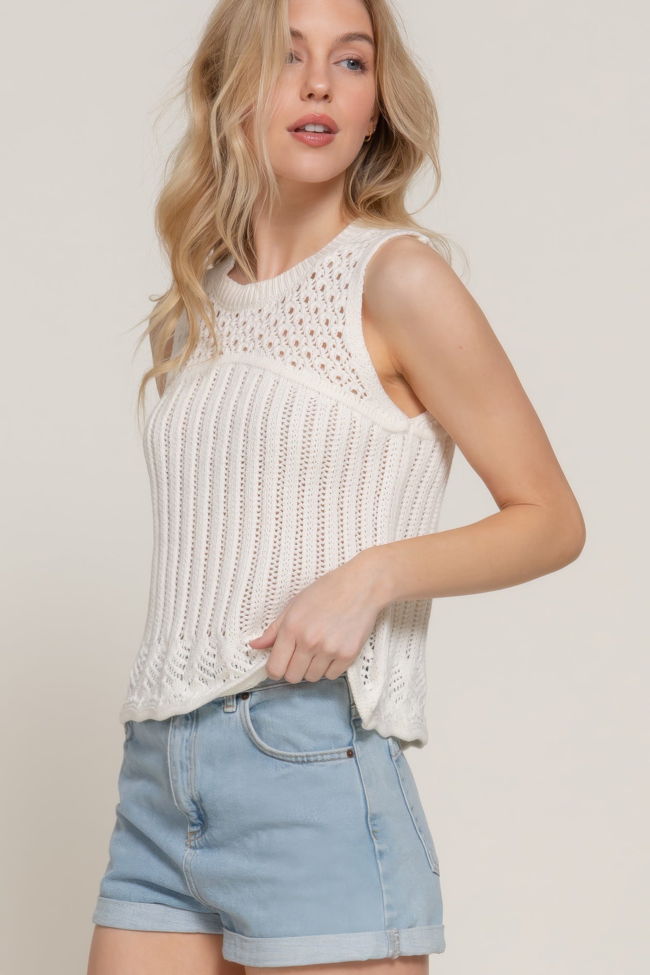 Sleeveless Crochet Spring Sweater - That Janis Style