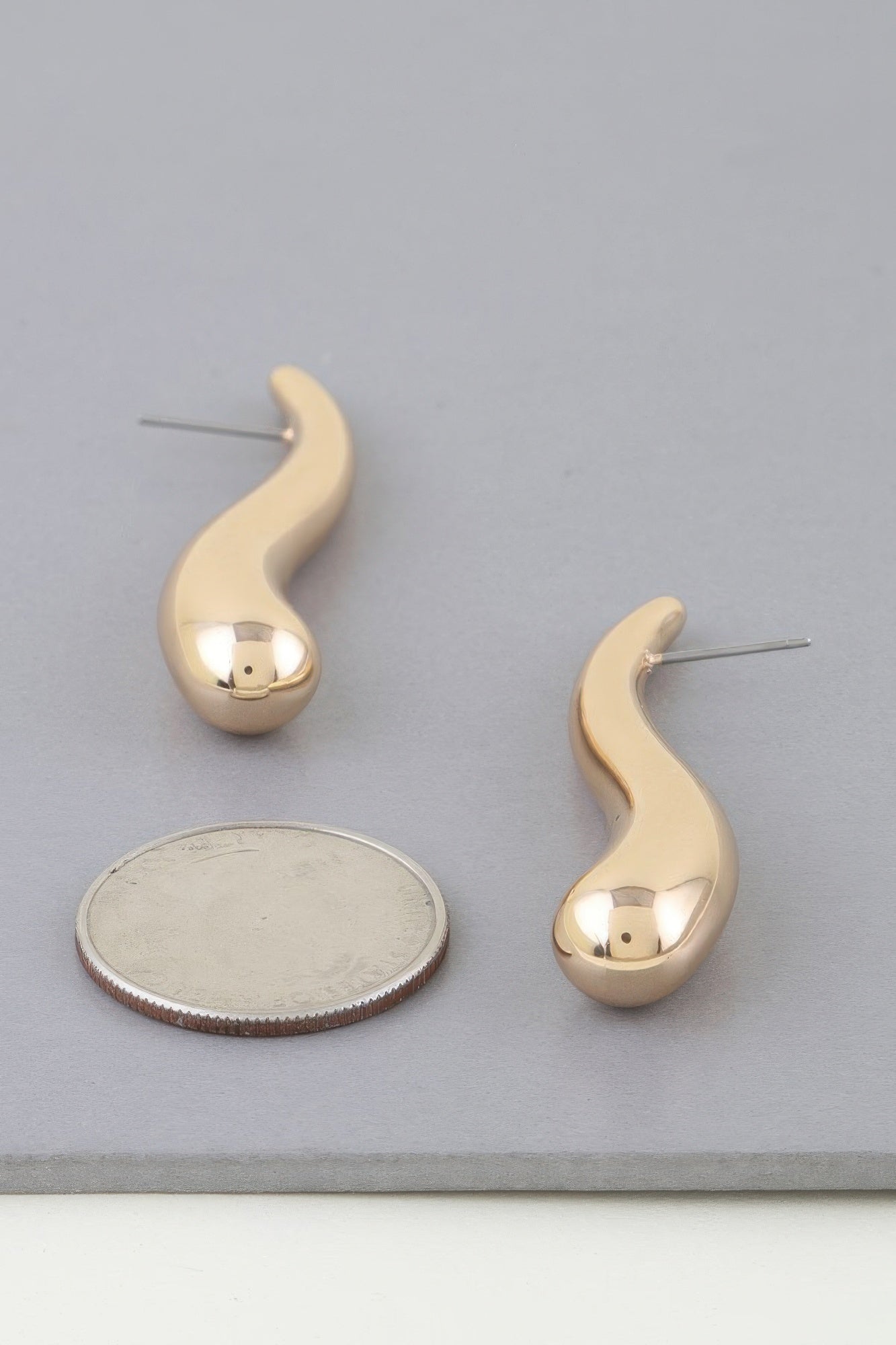 Abstract Wave Teardrop Earrings - That Janis Style