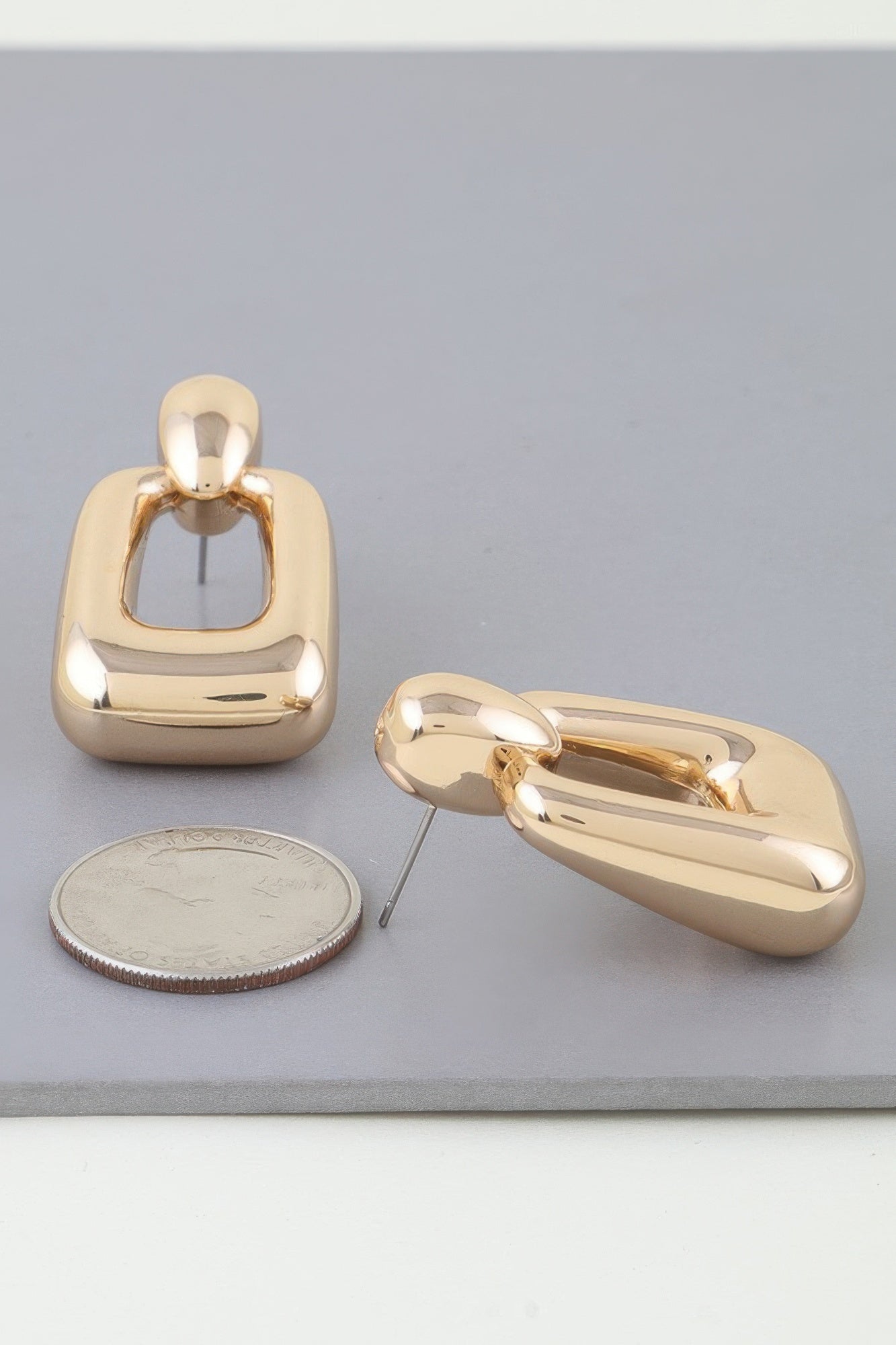Shiny Modern Frame Drop Earrings - That Janis Style