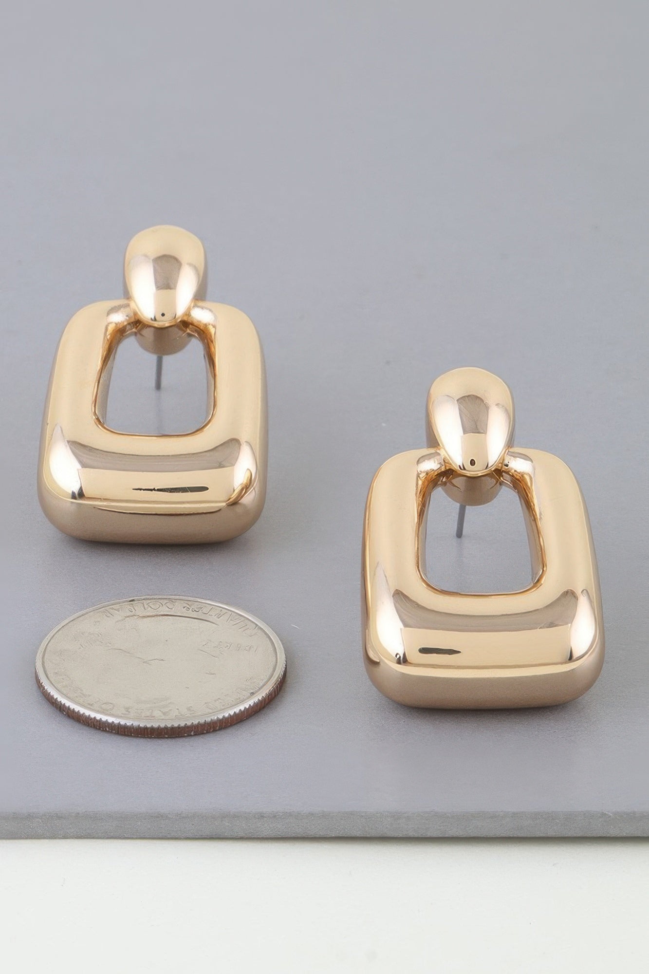Shiny Modern Frame Drop Earrings - That Janis Style