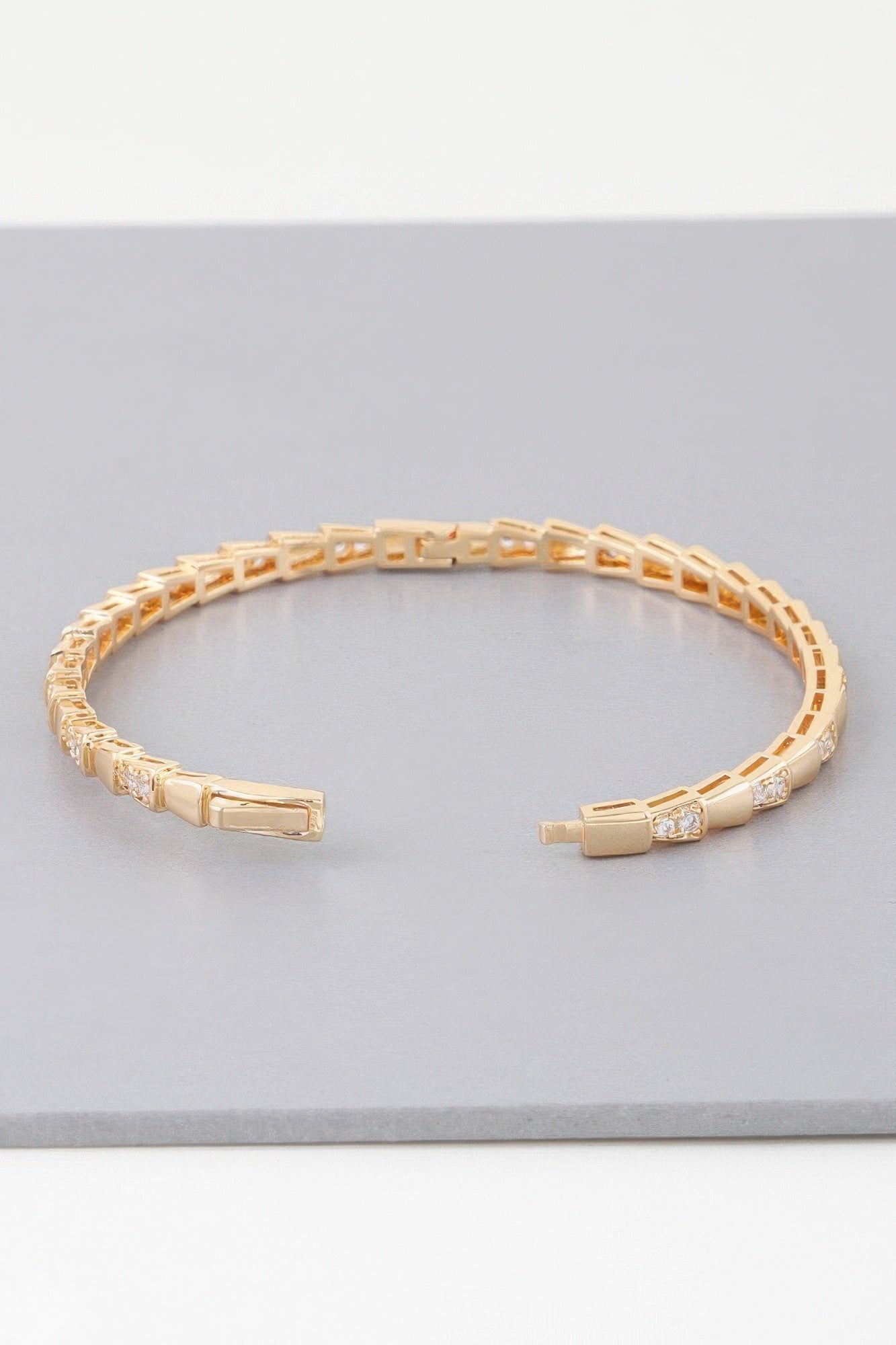 Bejeweled Snake Scale Bracelet - That Janis Style