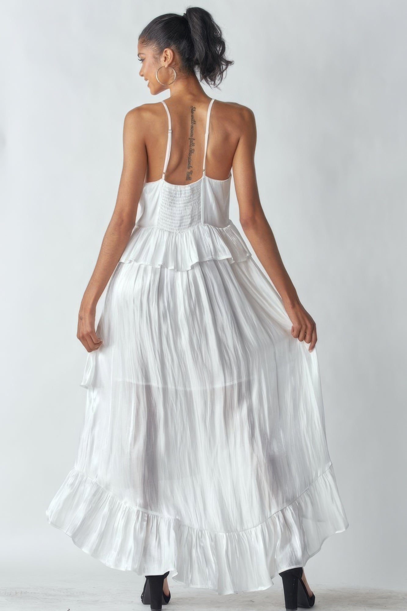 Shimmering Dress With Ruffles - That Janis Style
